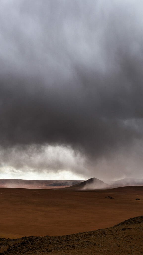 Behind the scenes of Nox Atacama by Martin Heck